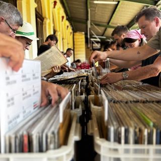 Wyprzedaż Winyli - Hala Świebodzki