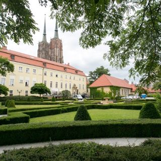 Akademicki Wrocław: Spacer z rektorem po Papieskim Wydziale Teologicznym