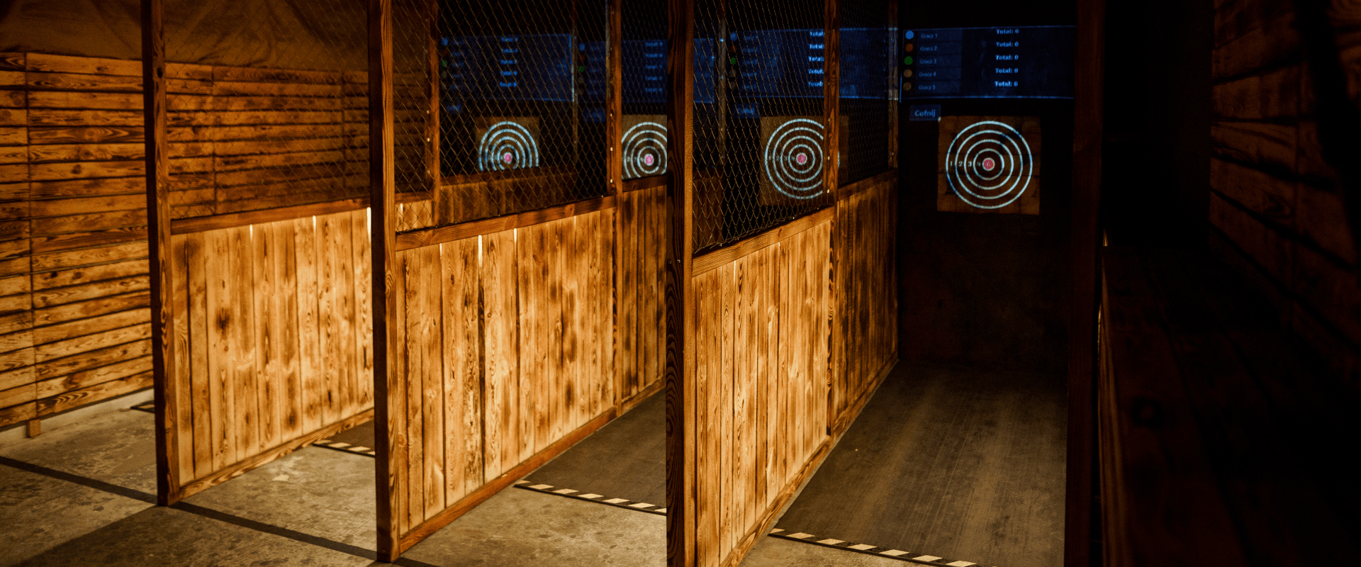 Wiking Club Axe Throwing Wrocław