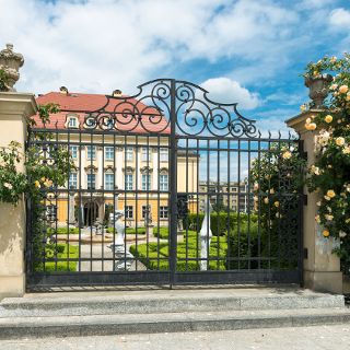 Bo dziś Andrzeja! O wrocławskich patronkach i patronach | Oprowadzanie po wystawie