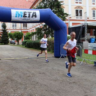 9. Półmaraton Henrykowski i 5. Dycha Księgi Henrykowskiej